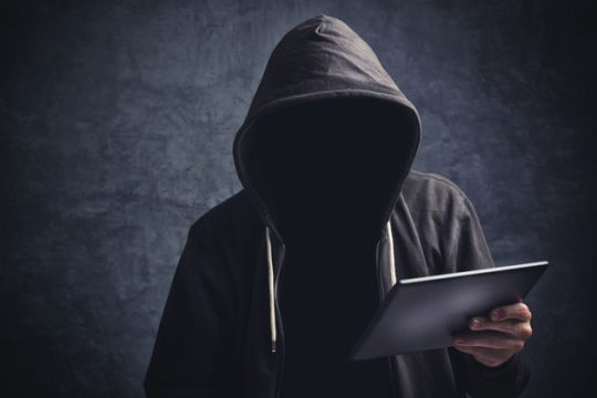 Το πληκτρολόγιο κόκαλα δεν έχει και κόκαλα (και υπολήψεις) τσακίζει