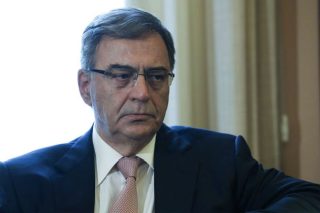 «Ολοκλήρωση του μνημονίου και μετά διαπραγμάτευση για το χρέος σε διμερή βάση»
