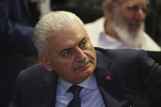 «Αν αφήσουμε τους πρόσφυγες θα πλημμυρίσουν την Ευρώπη!»