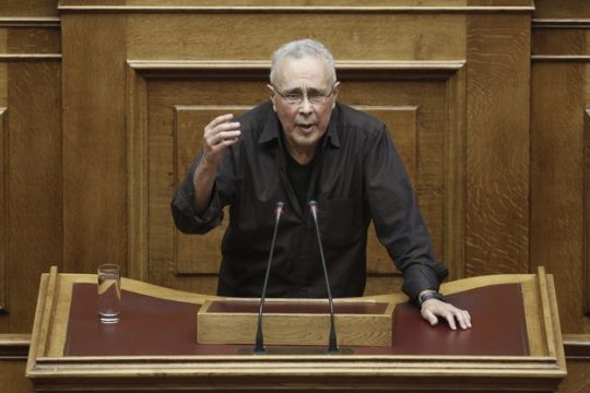 Μια παρέμβαση α λα Ζουράρι