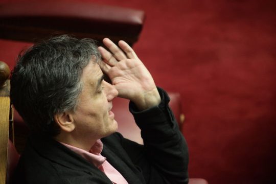 Ποιος φοβάται τον «κόφτη» στις συντάξεις