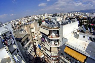 Συνεχίζεται η αποχή συμβολαιογράφων από πλειστηριασμούς όλων των κατοικιών