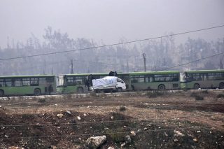 Αλισβερίσια στις πλάτες των αμάχων