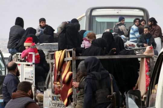 Χαλέπι: Με αργούς ρυθμούς & τσουχτερό κρύο η εκκένωση