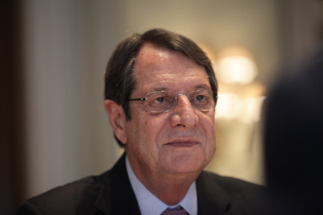 «Μόνο ικανοποιητική λύση για το λαό σε δημοψήφισμα»
