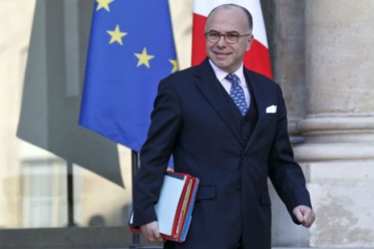 Ο Μπερνάρ Καζνέβ νέος πρωθυπουργός