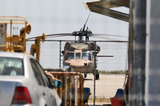 Δεν εκδίδονται οι τρεις Τούρκοι αξιωματικοί