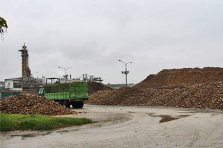 Πόλεμο λάσπης και συμφερόντων καταγγέλλει ο πρόεδρος της ΕΒΖ