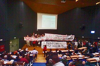 Ψήφισαν χωρίς ψηφοφορία!
