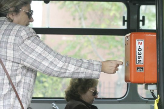 «Παράταση» για τον Απρίλιο πήρε το ηλεκτρονικό εισιτήριο