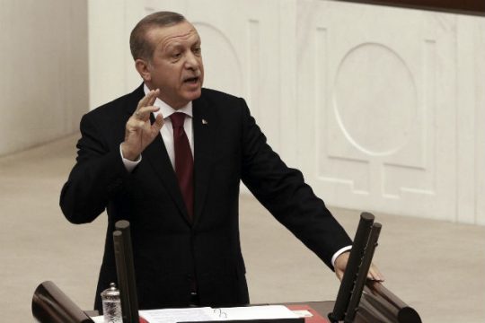 Είσαι ακαδημαϊκός; Συλλαμβάνεσαι!