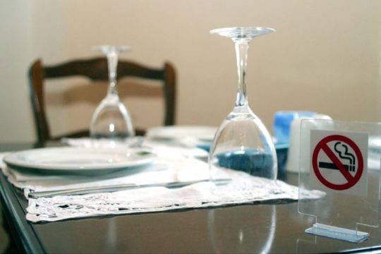 Μέσα φτώχεια και κακή καρδιά