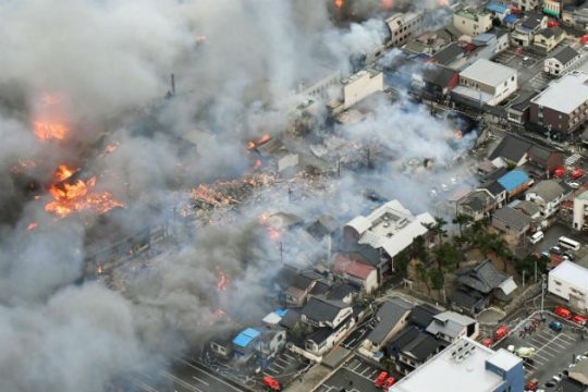 Στις φλόγες 140 κατοικίες στην Ιαπωνία