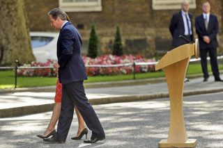 Εξοδος Κάμερον μέσω… Brexit