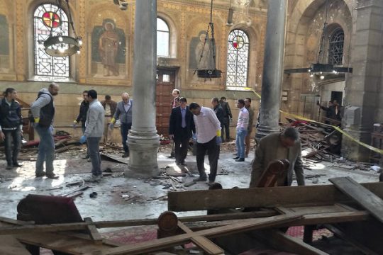 25 νεκροί από την έκρηξη στην κοπτική εκκλησία