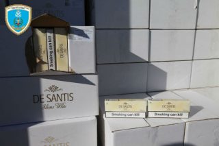 Εντοπισμός λαθραίων τσιγάρων στο λιμάνι Πειραιά