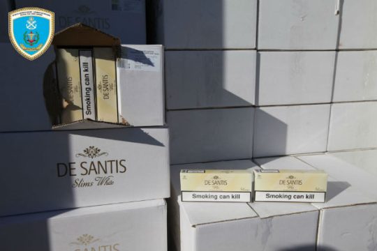 Εντοπισμός λαθραίων τσιγάρων στο λιμάνι Πειραιά