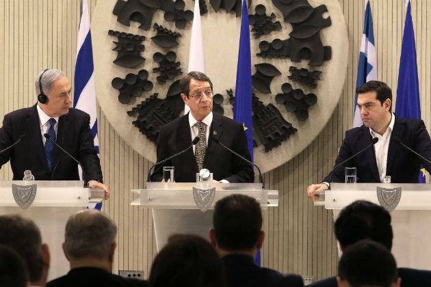 Τριμερής συνάντηση στο Ισραήλ