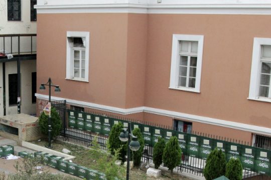 Αποκλεισμένη από τα ΜΑΤ η Νομική Σχολή Αθηνών