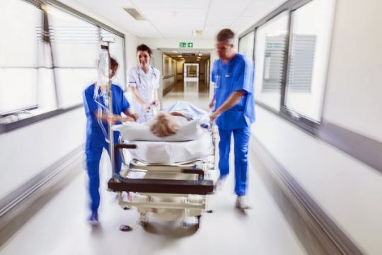 Η αλόγιστη χρήση αντιβιοτικών και οι νοσοκομειακές λοιμώξεις