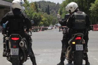 Κινηματογραφική ληστεία σε κατάστημα γνωστής αλυσίδας