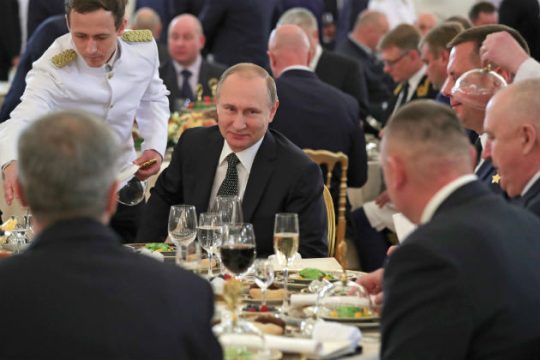 CIA: Ο Πούτιν βοήθησε τον Τραμπ να εκλεγεί