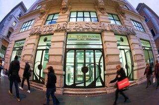 Στα 8,8 δισ. εκτοξεύτηκε το έλλειμμα της Monte dei Paschi