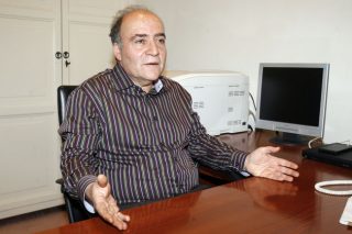 «Οι κόκκινες γραμμές στη διαπραγμάτευση είναι κόκκινες της φωτιάς»