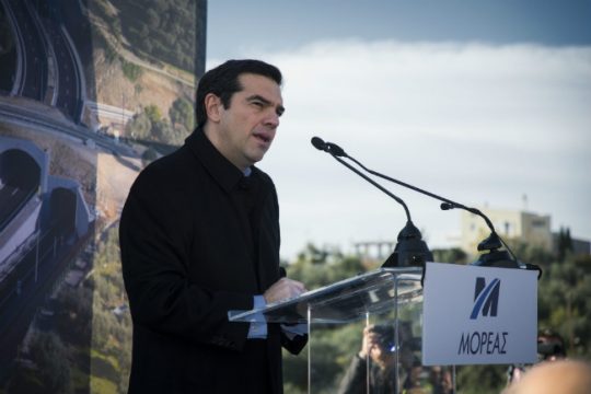 «Η αξιολόγηση θα κλείσει αλλά δεν δίνουμε λευκά χαρτιά»