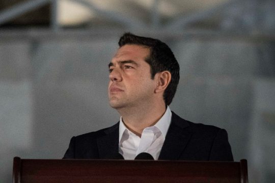 Παροχές, όχι εκλογές