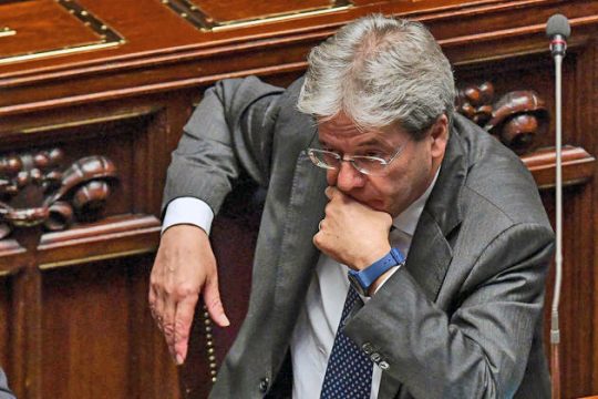 Προσφυγικό και λιτότητα στην ατζέντα Τζεντιλόνι