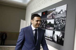 «Οχι σε οικουμενική και κυβέρνηση από αυτή τη Βουλή»