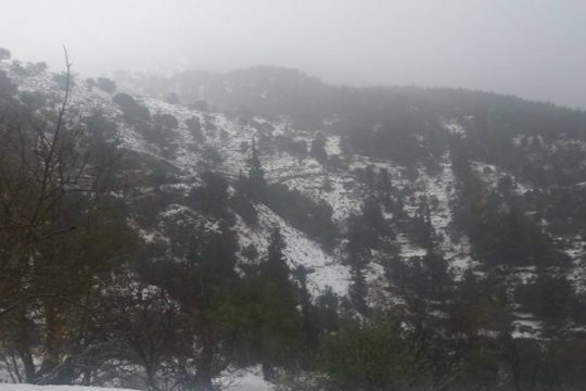 Κρήτη: Συνεχίζεται η κακοκαιρία, απεγκλωβισμός παρέας στα Λειβάδια