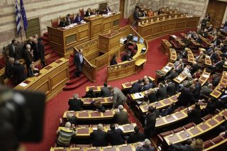Τροπολογίες με το κιλό και… ολίγον από ΦΠΑ