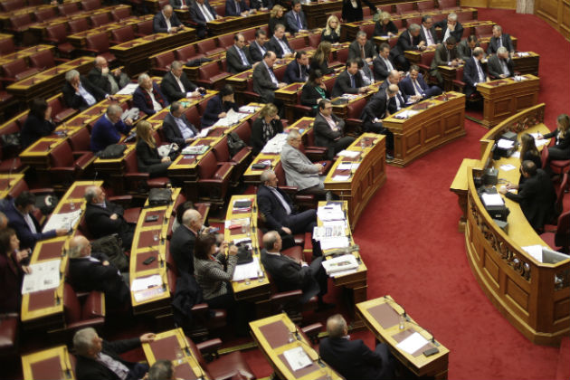 Επίθεση και καταψήφιση του προϋπολογισμού