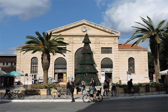 Άργησαν και τα… Χριστούγεννα λόγω της απεργίας