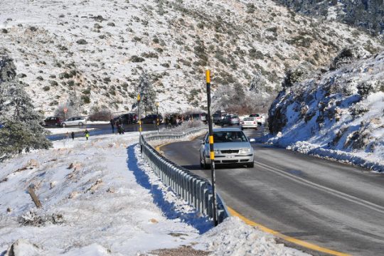 Χιόνια και στα ορεινά της Αττικής