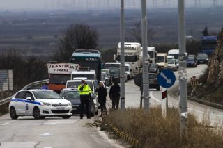 Τα τρακτέρ σε θέση «μάχης»