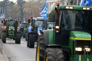 Επιστροφή στα μπλόκα της αγανάκτησης