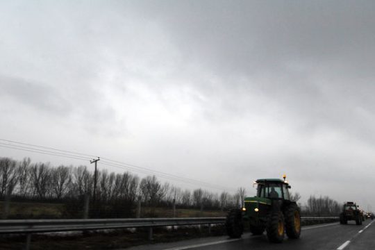 Μαρσάρουν τα τρακτέρ σε Προμαχώνα και Νίκαια