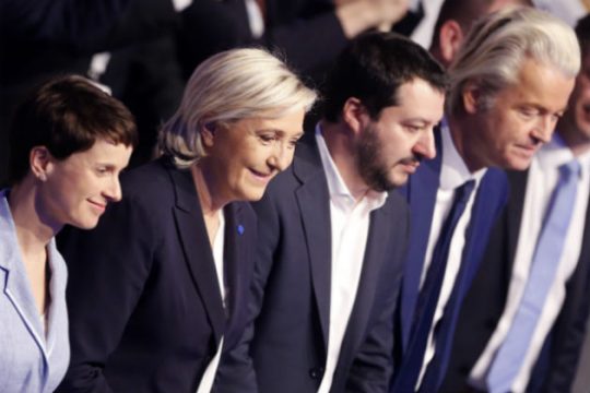 Σύναξη ακροδεξιών με «αέρα» Τραμπ και φόντο Brexit
