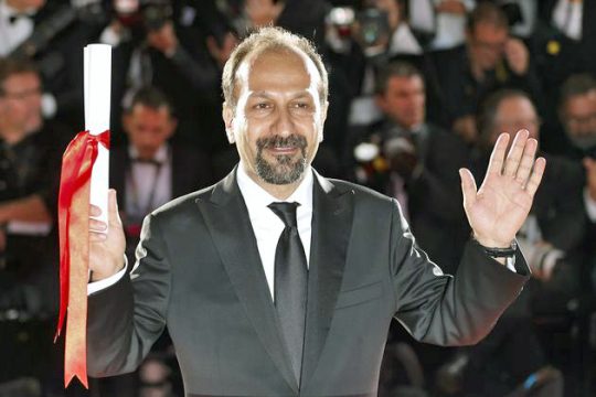 Πολλές υπογραφές για τον Φαραντί