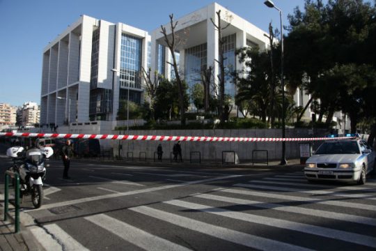 Τηλεφώνημα στην «Εφ.Συν.» για βόμβα στο Ειρηνοδικείο