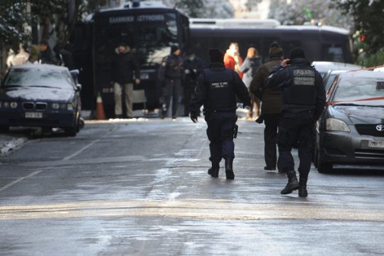 Ενοπλη επίθεση στις διμοιρίες του ΠΑΣΟΚ
