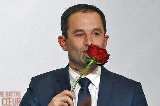 Ο Αμόν κέρδισε την πρώτη μάχη