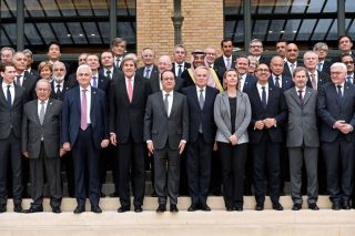 Ασφαιρα «πυρά» για το Μεσανατολικό