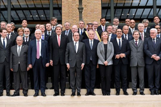 Ασφαιρα «πυρά» για το Μεσανατολικό
