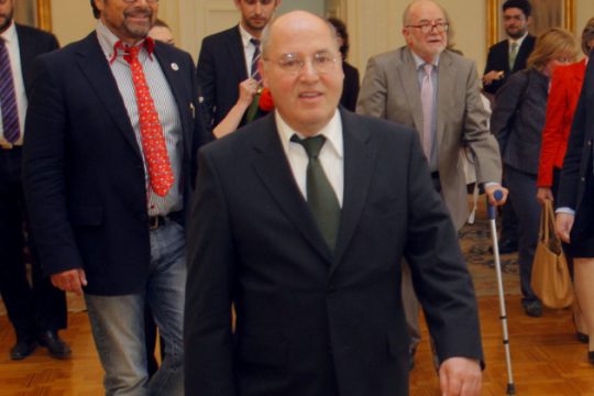 «Αναιδείς απέναντι στην Ελλάδα Μέρκελ και Σόιμπλε»