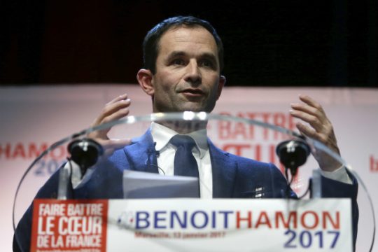 Αμόν, ο εκλεκτός των Σοσιαλιστών