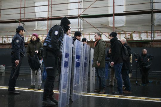 Ασύλληπτος ο δράστης, στα τυφλά οι αστυνομικές έρευνες